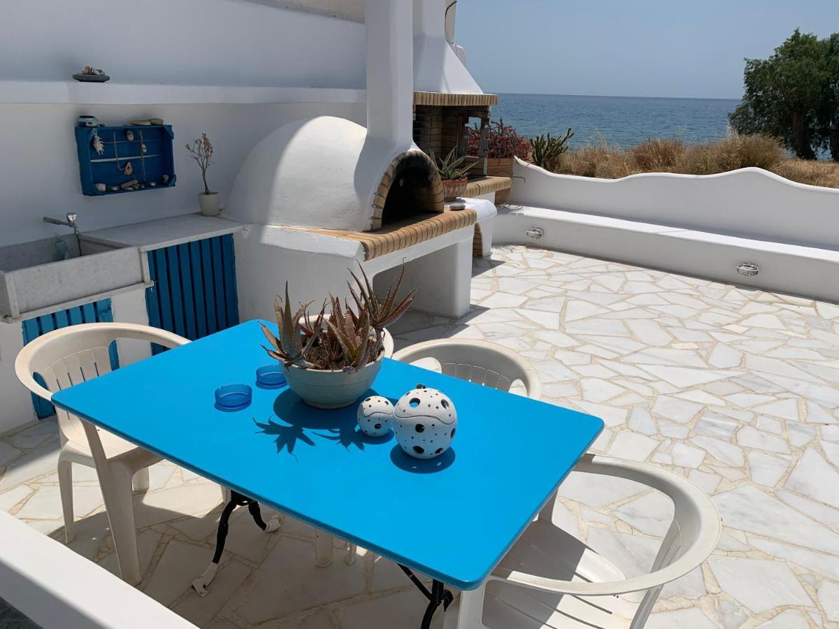Blue Sea Villa & Apartments Makrýgialos 外观 照片