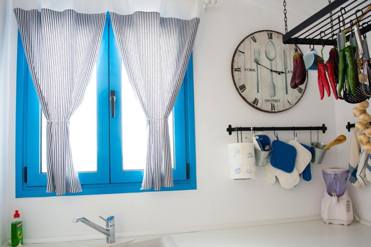 Blue Sea Villa & Apartments Makrýgialos 外观 照片