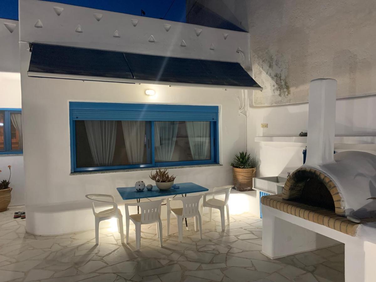 Blue Sea Villa & Apartments Makrýgialos 外观 照片