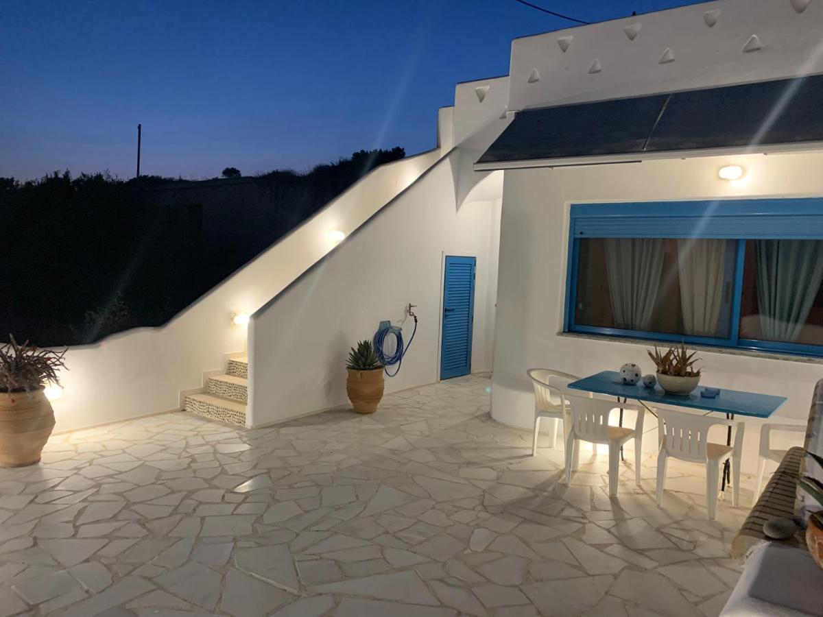 Blue Sea Villa & Apartments Makrýgialos 外观 照片