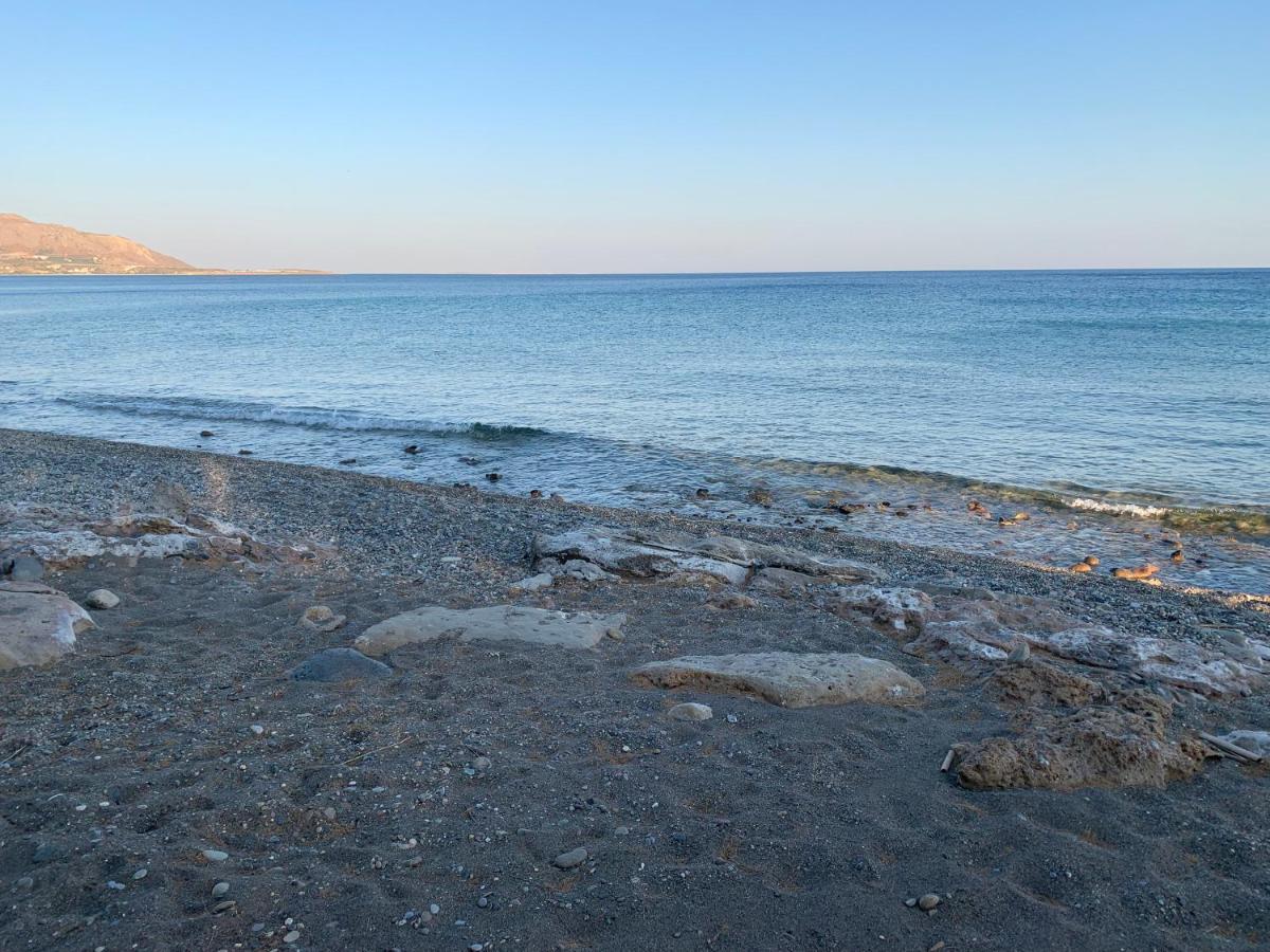 Blue Sea Villa & Apartments Makrýgialos 外观 照片