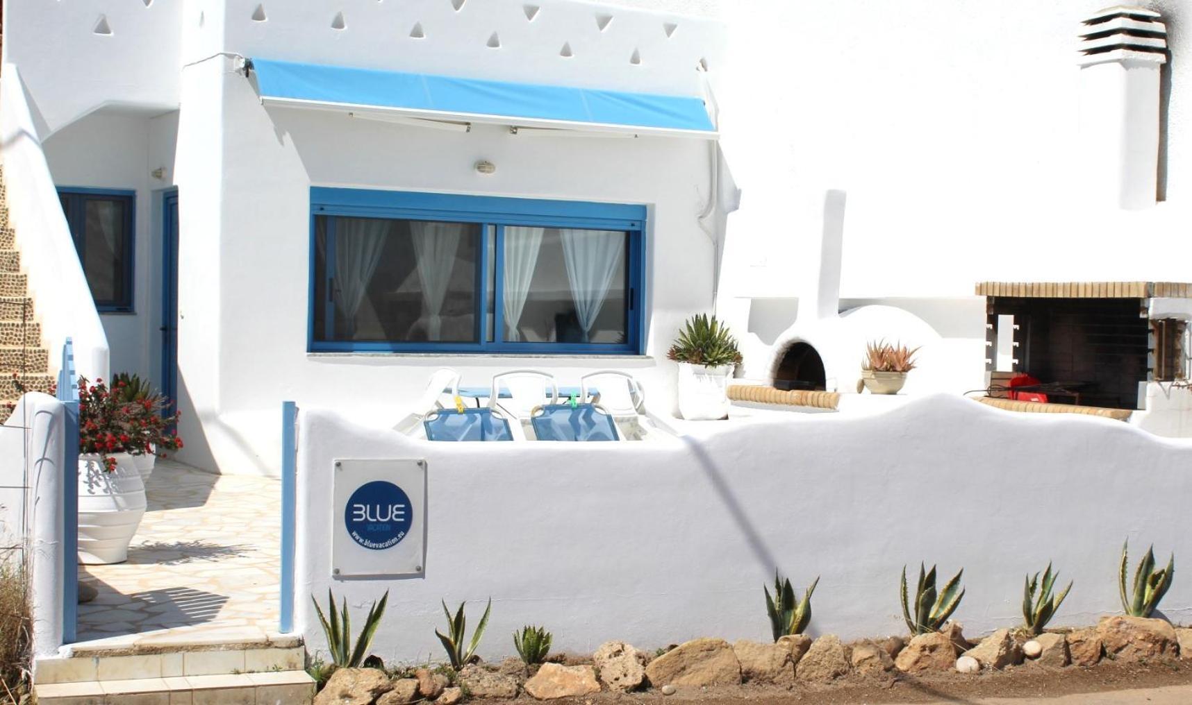 Blue Sea Villa & Apartments Makrýgialos 外观 照片